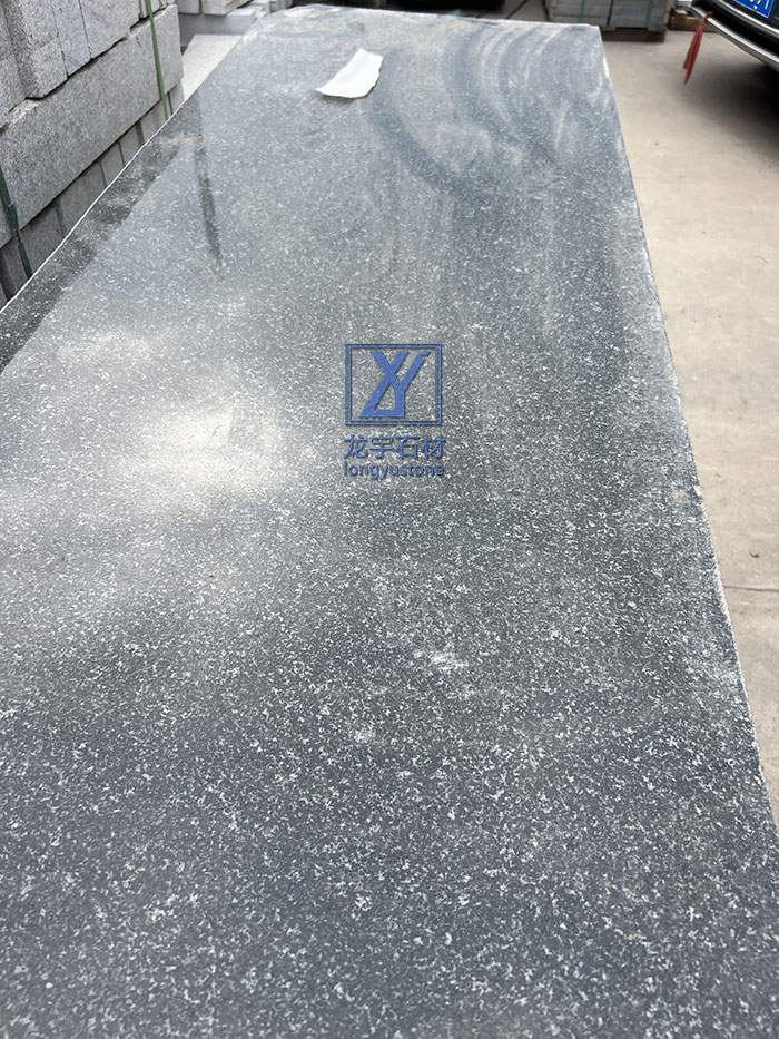 大連芝麻黑花崗岩（yán）大理石優（yōu）質石材